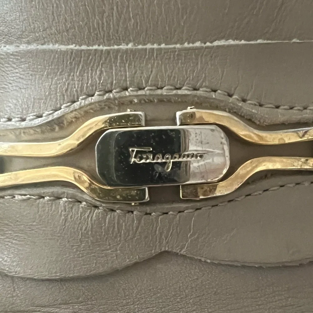 Salvatore Ferragamo moccasin/loafer with gancini ornament - Picture 2 of 16